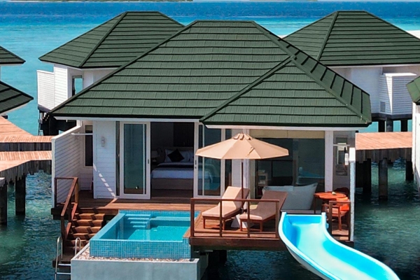 Lagoon Villa with Pool + Slide